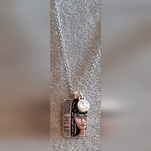 EUC Brighton Get The Scoop 2 Sided Casual Neutral Crystal Necklace Jewelery - Picture 4 of 6